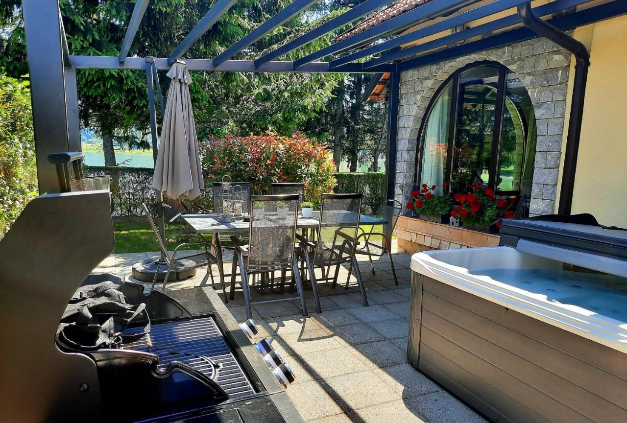 Spacious Apartment "Ana" On Lake Sabljaci Ogulin Bagian luar foto